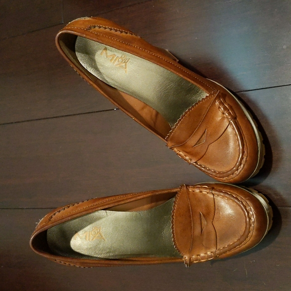 MIA Shoes - Platform penny loafers size 7 brown